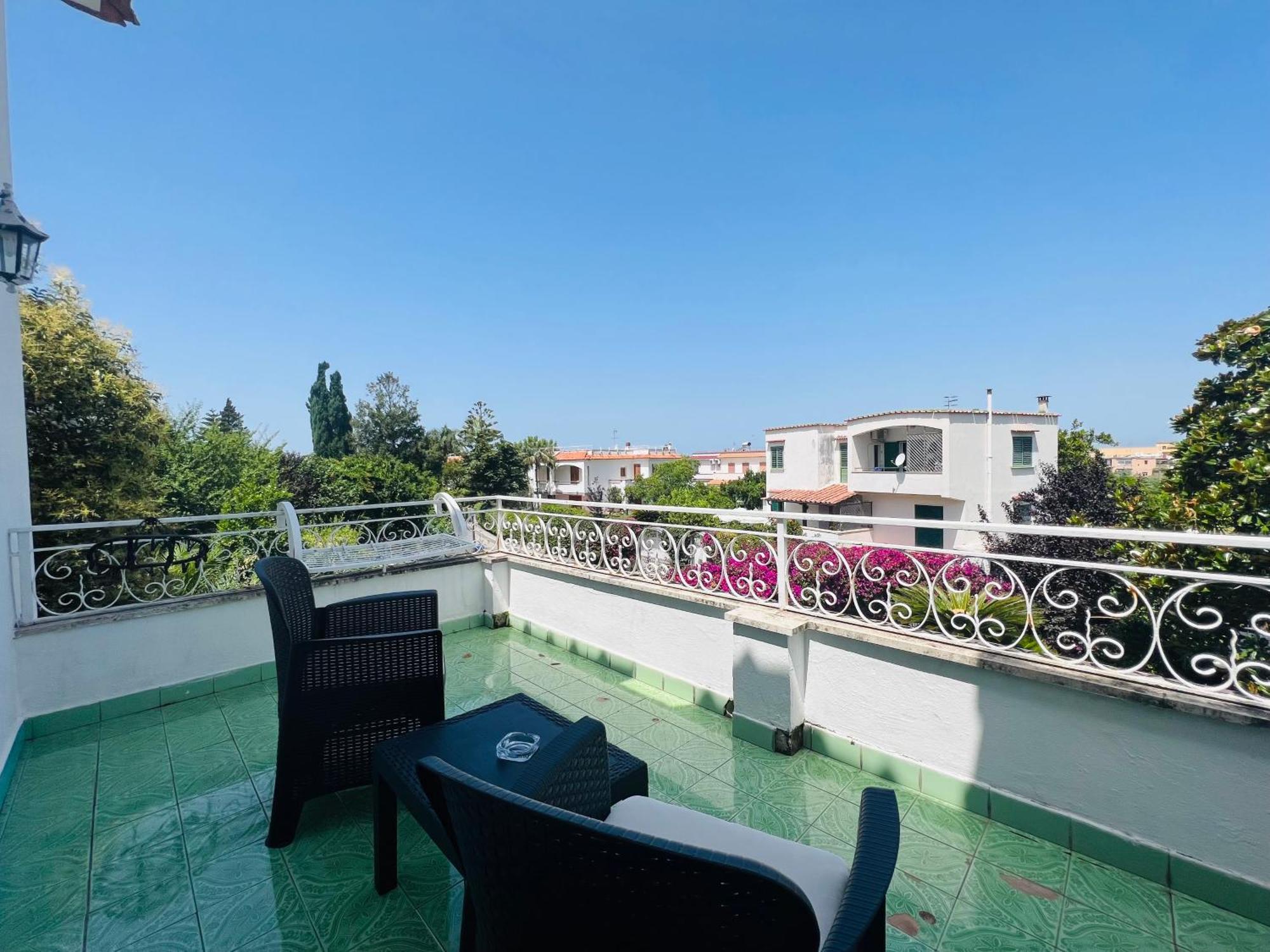 Yourhome - Villa Sorrento เมตา ภายนอก รูปภาพ