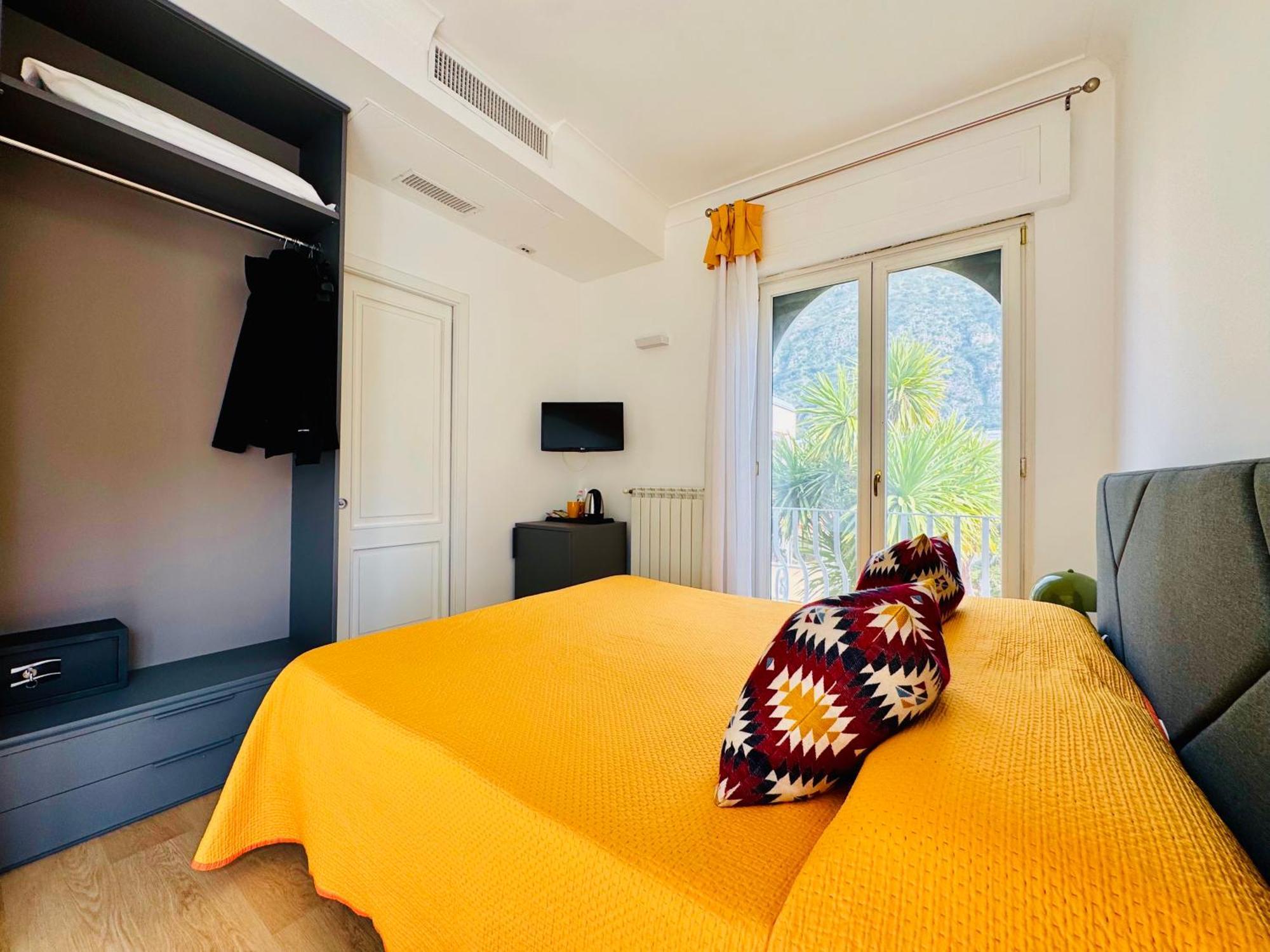 Yourhome - Villa Sorrento เมตา ภายนอก รูปภาพ