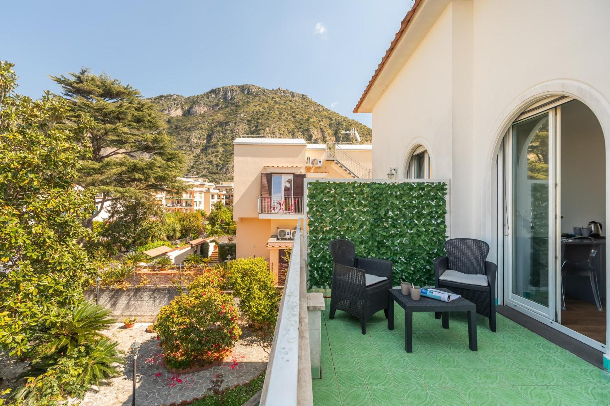 Yourhome - Villa Sorrento เมตา ภายนอก รูปภาพ